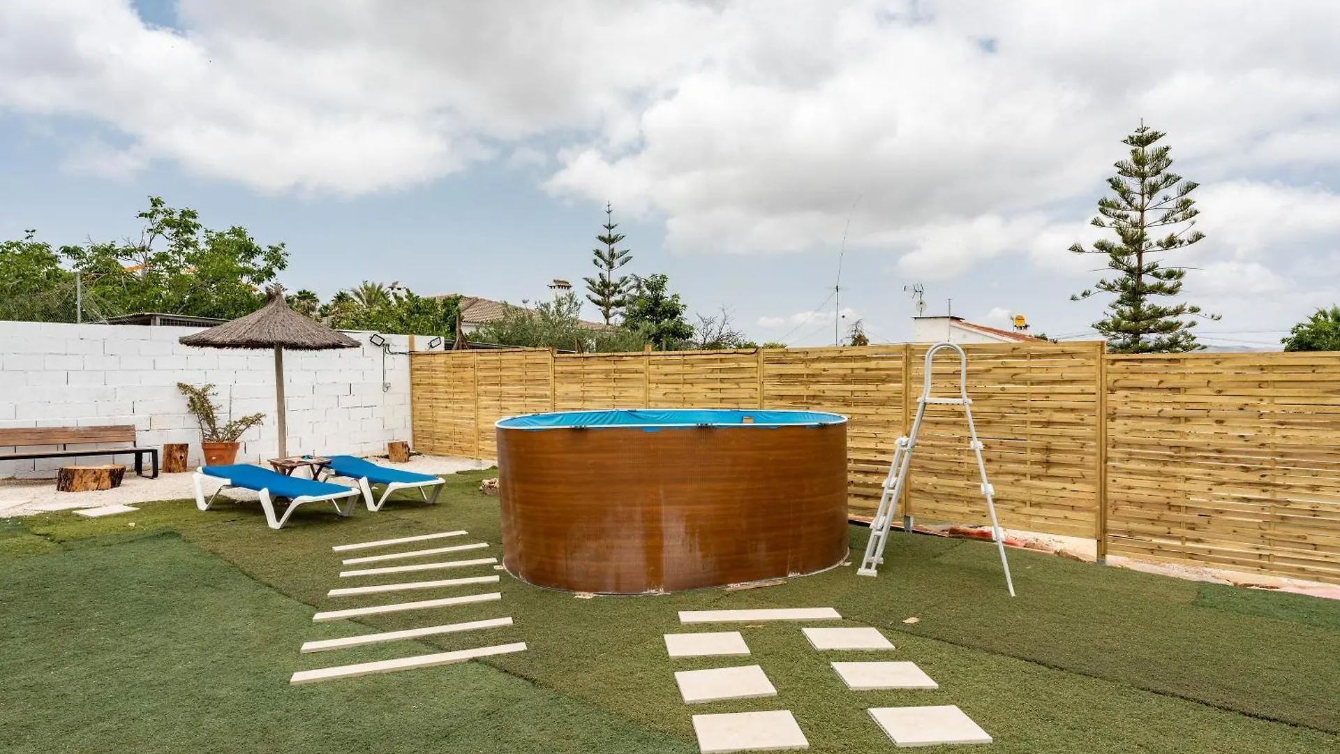 Villa Aleo Solo Familias Alhaurin de la Torre